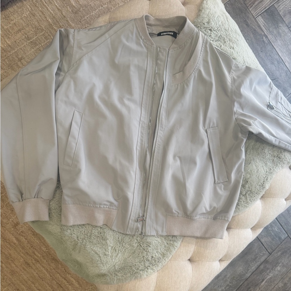 STAFF PICK - Light Gray Bomber Jacket - Casual Zip Front - M
